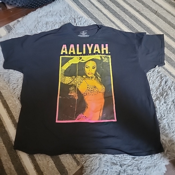 AALIYAH 2001 BERLIN TOUR TEE. SIZE 2X - Picture 4 of 4